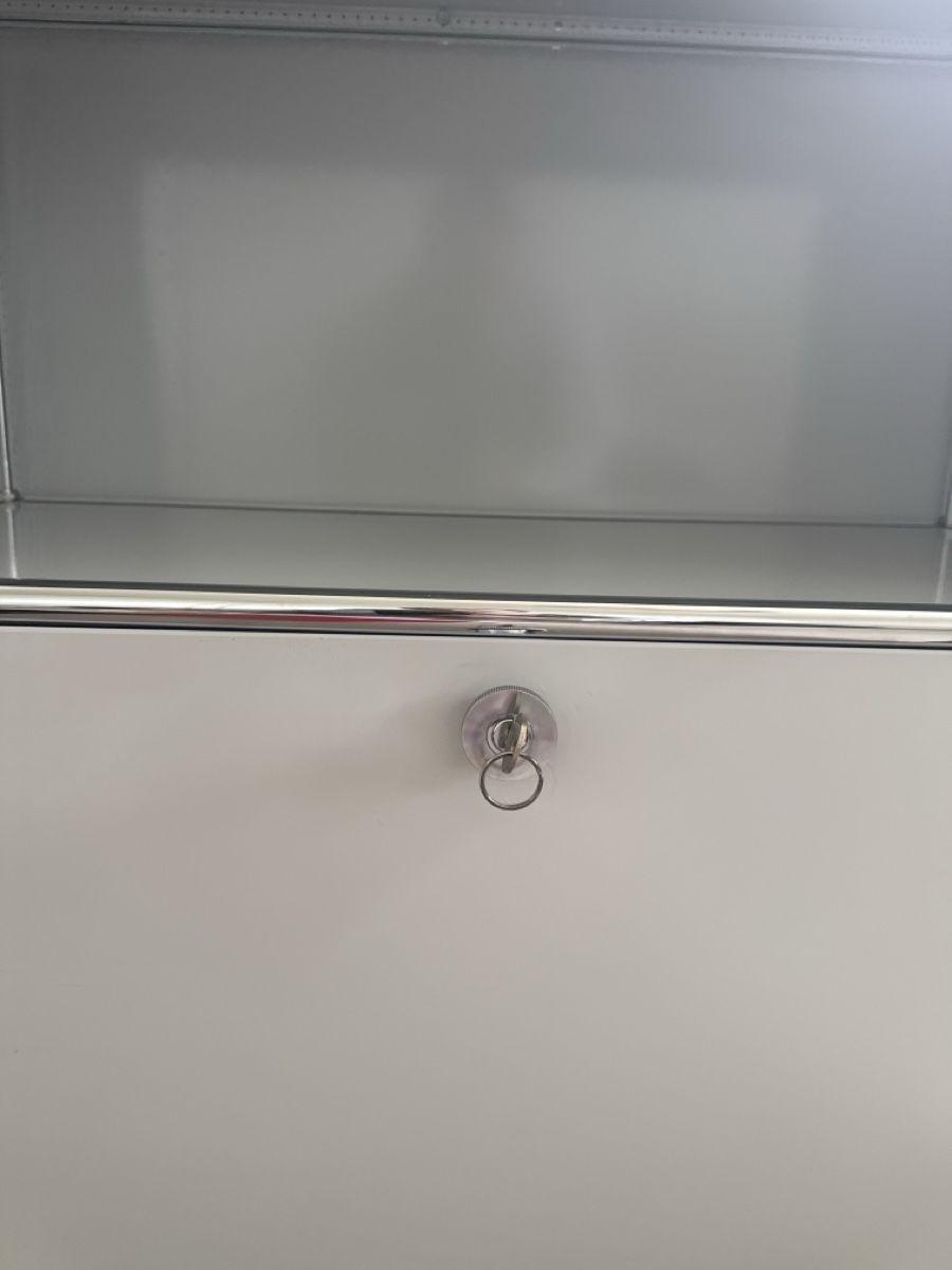 Regale: Original USM Haller Möbel – Lichtgrau – Gebraucht aus Horgen von Fen8800 1