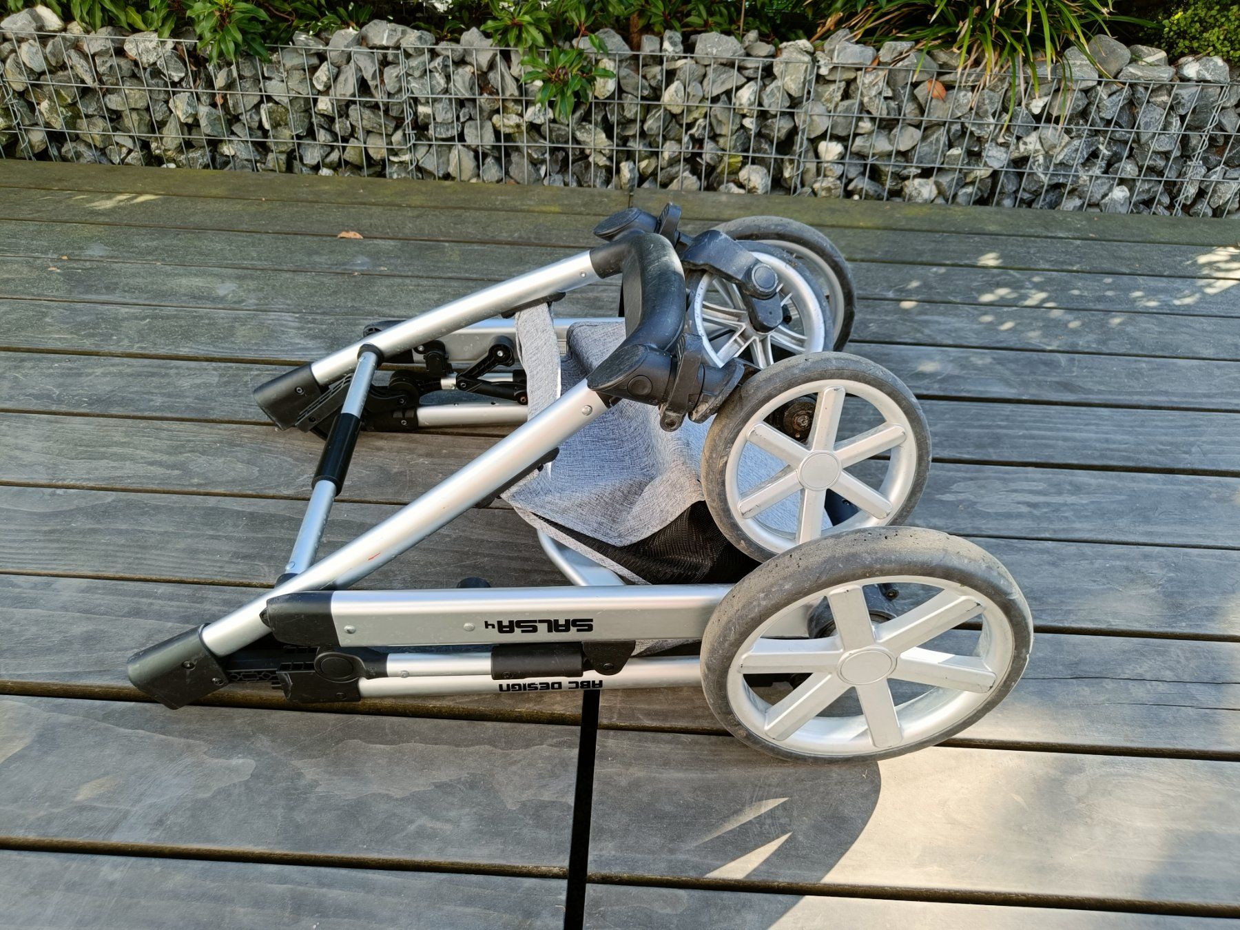 ABC Design Kinderwagen: ABC Design Salsa 4 Kombi-Kinderwagen, Graphite Grey – Gebraucht aus Kaltbrunn von MaijaP 9