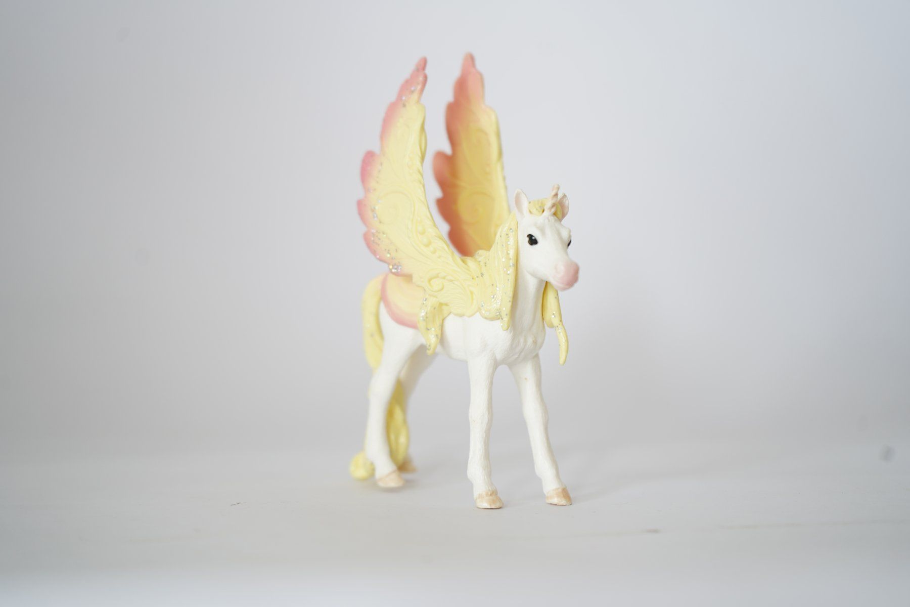 Schleich Statuette: Schleichfigur geflügeltes Einhorn – Usato da Ebikon venduto da lin_jr8x