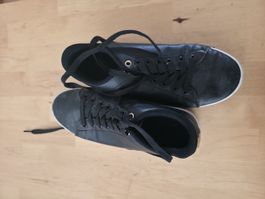 Damen Sneaker schwarz Grösse 36 guter Zustand