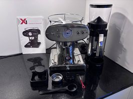 Francis Francis X1 Espressomaschinee + Kaffeemühle