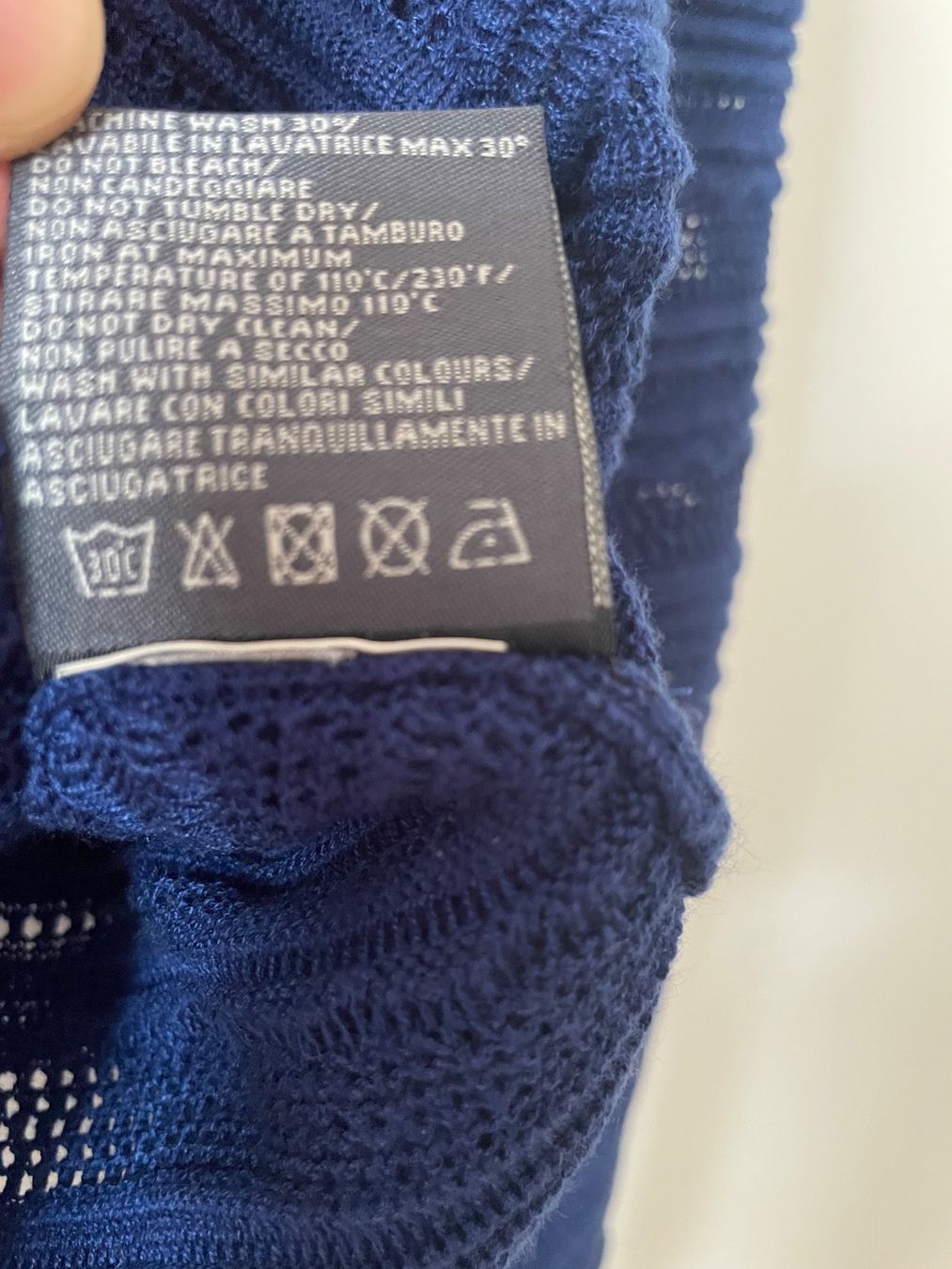 Jacken: Damen Strickjacke – Gebraucht aus Fislisbach von arse 4
