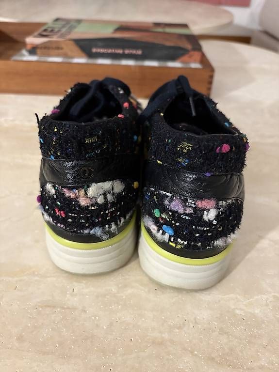 Scarpe da donna: Chanel Black Tweet mit Gold Grösse 41 – Usato da Unterägeri venduto da mar_96hk 2