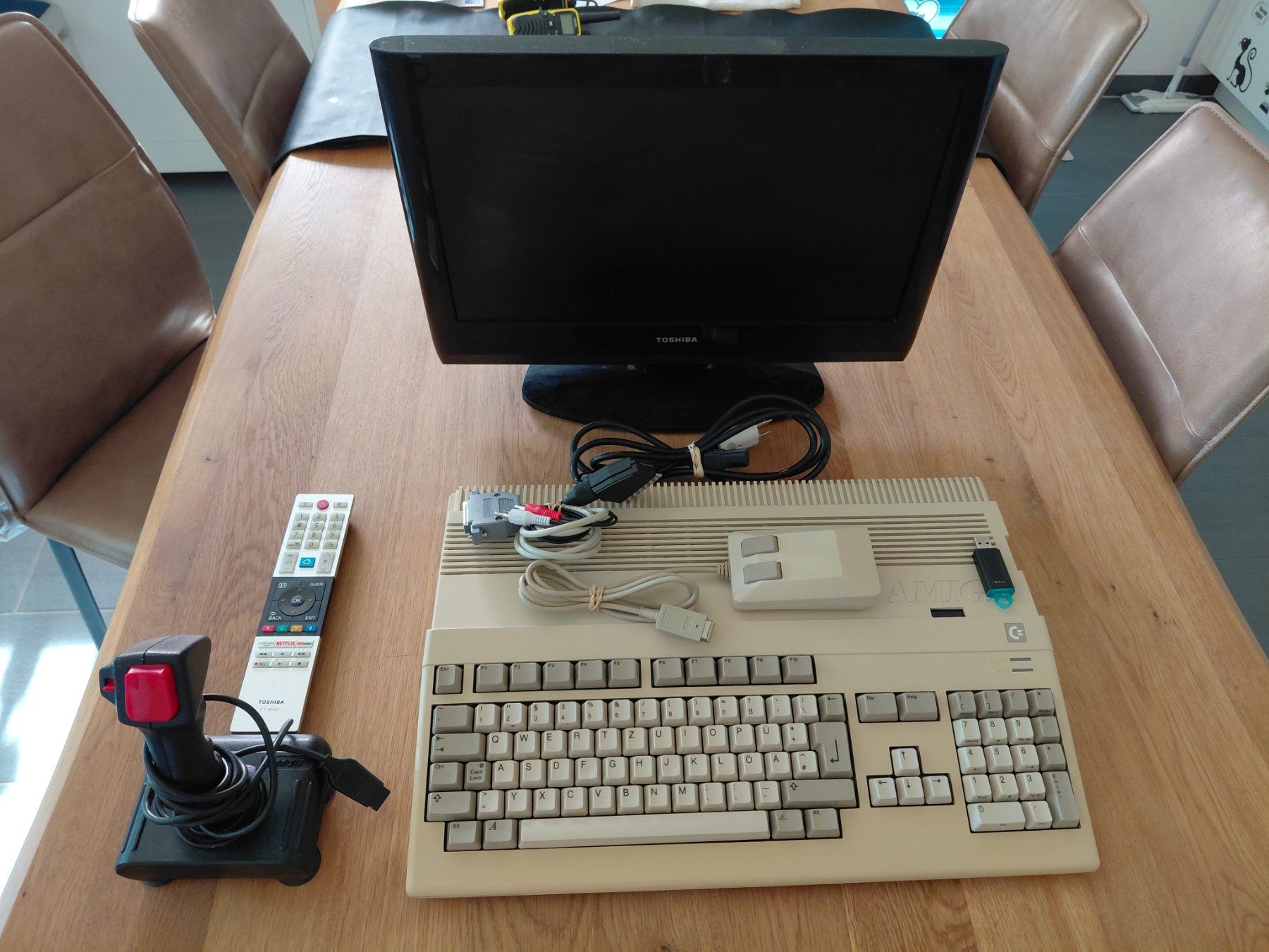 Commodore PCs: Amiga 500 Gotek + Bildschirm – D'occasion à Beringen par Beringen75