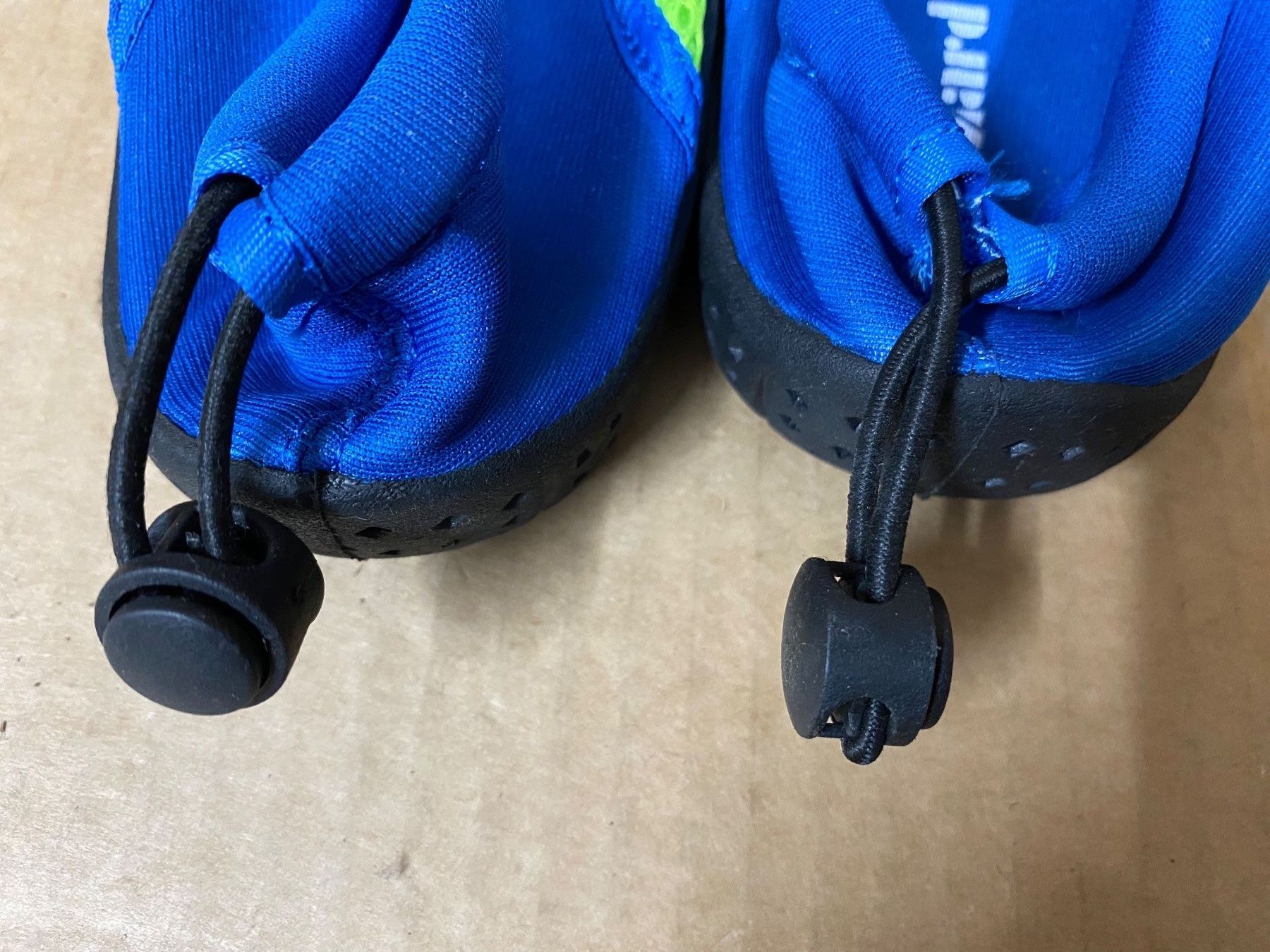 Scarpe per ragazzi: Wasserschuhe 34 Kinder – Usato da Eschlikon TG venduto da ArtRec 3