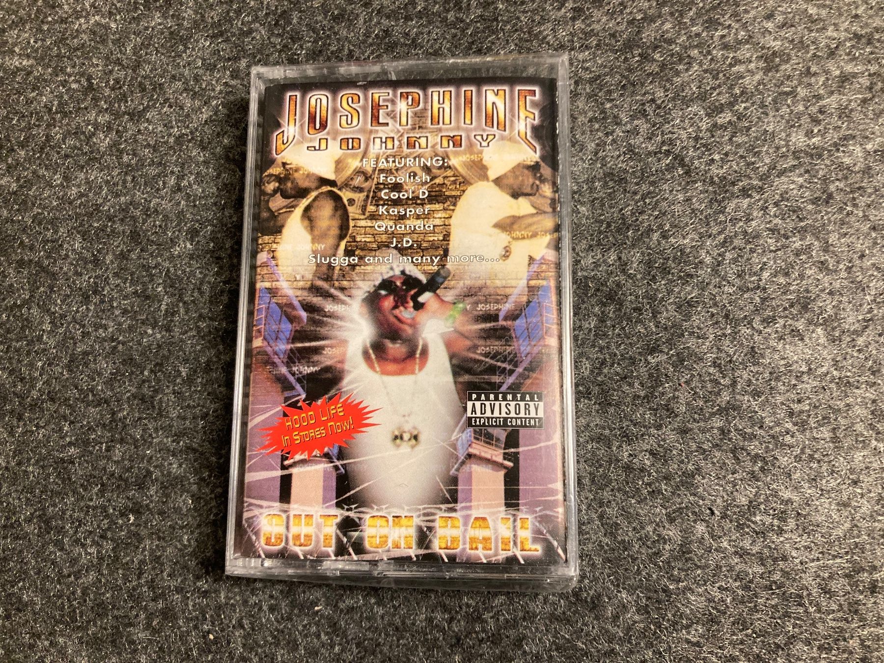 Musicassette: Josephine Johnny - Out On Bail (MC) – Nuovo e nell'imballaggio originale da Fribourg venduto da Karushi