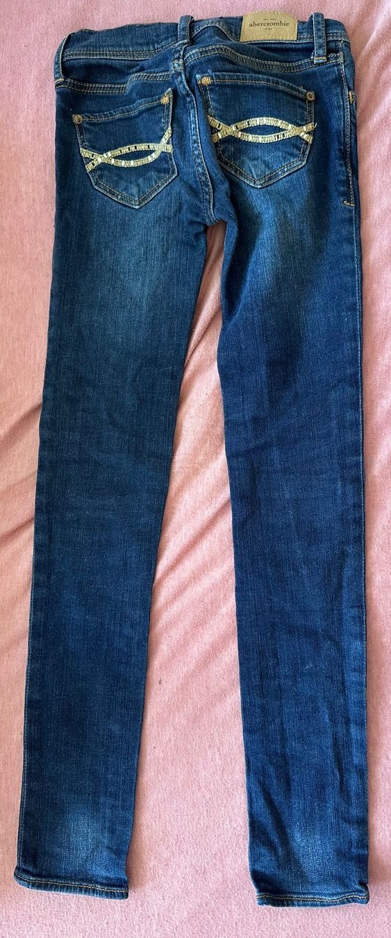 Abercrombie Pantaloni: Abercrombie Kids Jeans – Usato da Dürrenroth venduto da tvy_bh56 3