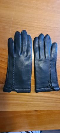 Schöne schwarze Lederhandschuhe Gr. 7