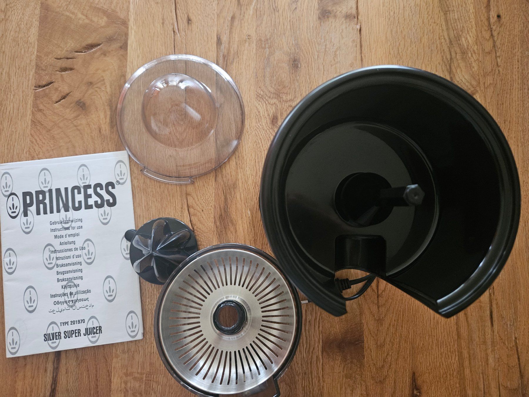 Elettrodomestici da cucina: Princess - Entsaftungsmaschine – Usato da St.Gallen venduto da Capsule_Corporation 2