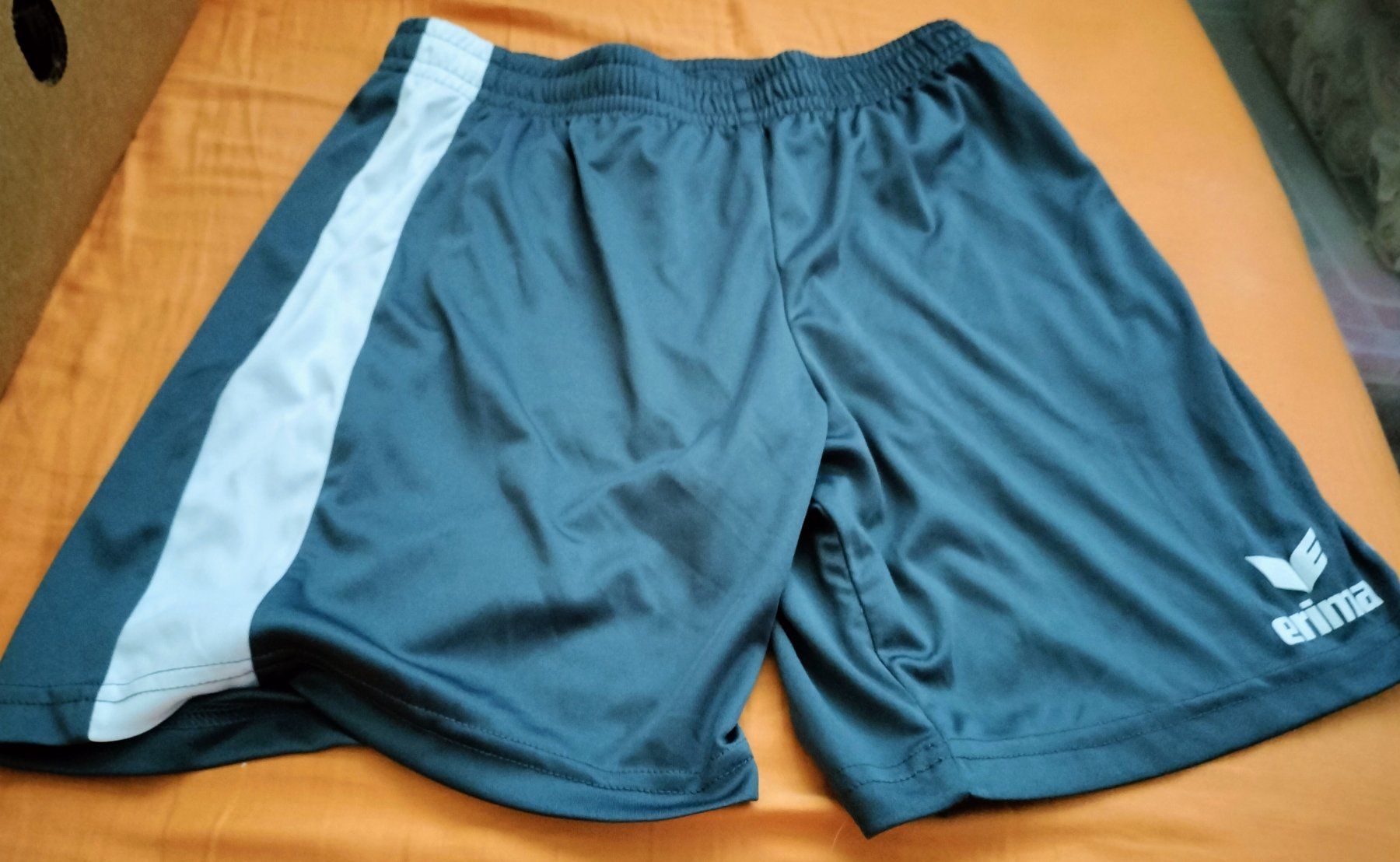 Hosen: Shorts. Gr. S – Gebraucht aus Heimberg von Rockenrol
