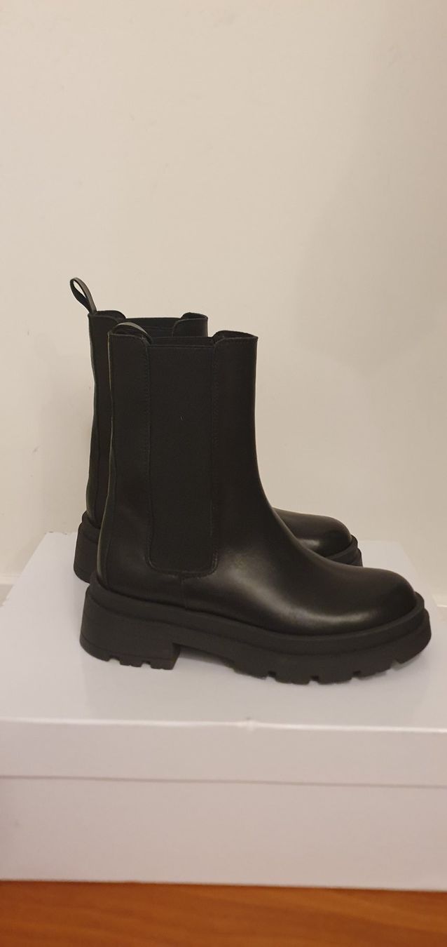 Damenschuhe: Boots Stiefelette NEU schwarz Echtleder Grösse 36 – Neu und originalverpackt aus Stansstad von InStyle8 1