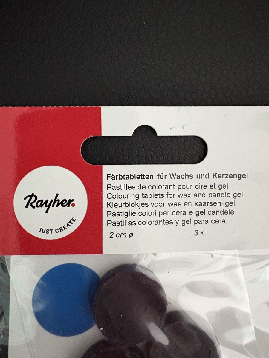 Kerzen: Wachsfarbe blau – Neu und originalverpackt aus Konolfingen von Smorgi 1