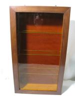 Wandvitrine Holz mit Glasböden gebraucht guter Zustand