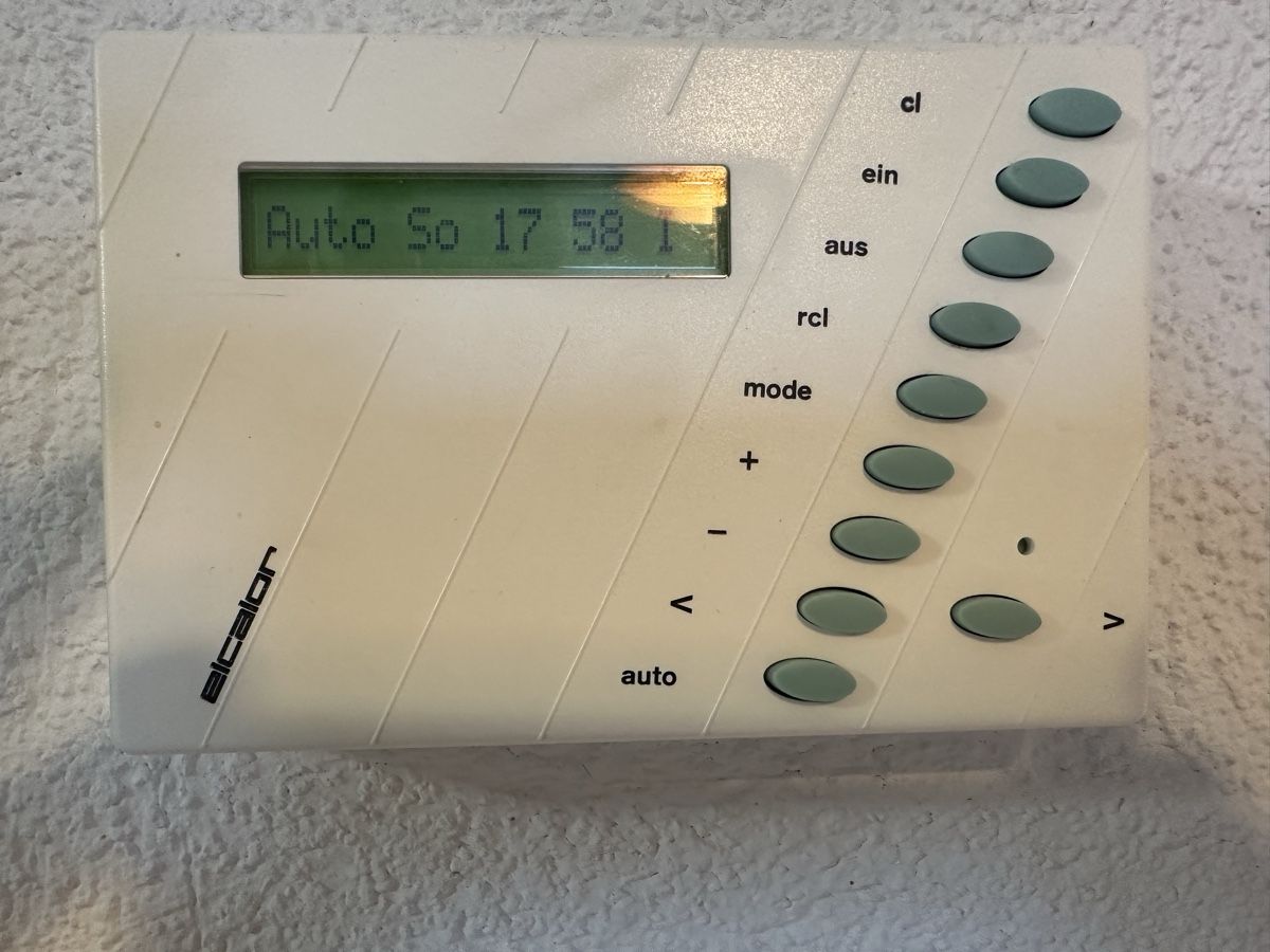 Radiatori: El Calor Heizung Steuerung – Usato da Rickenbach SO venduto da swissmex