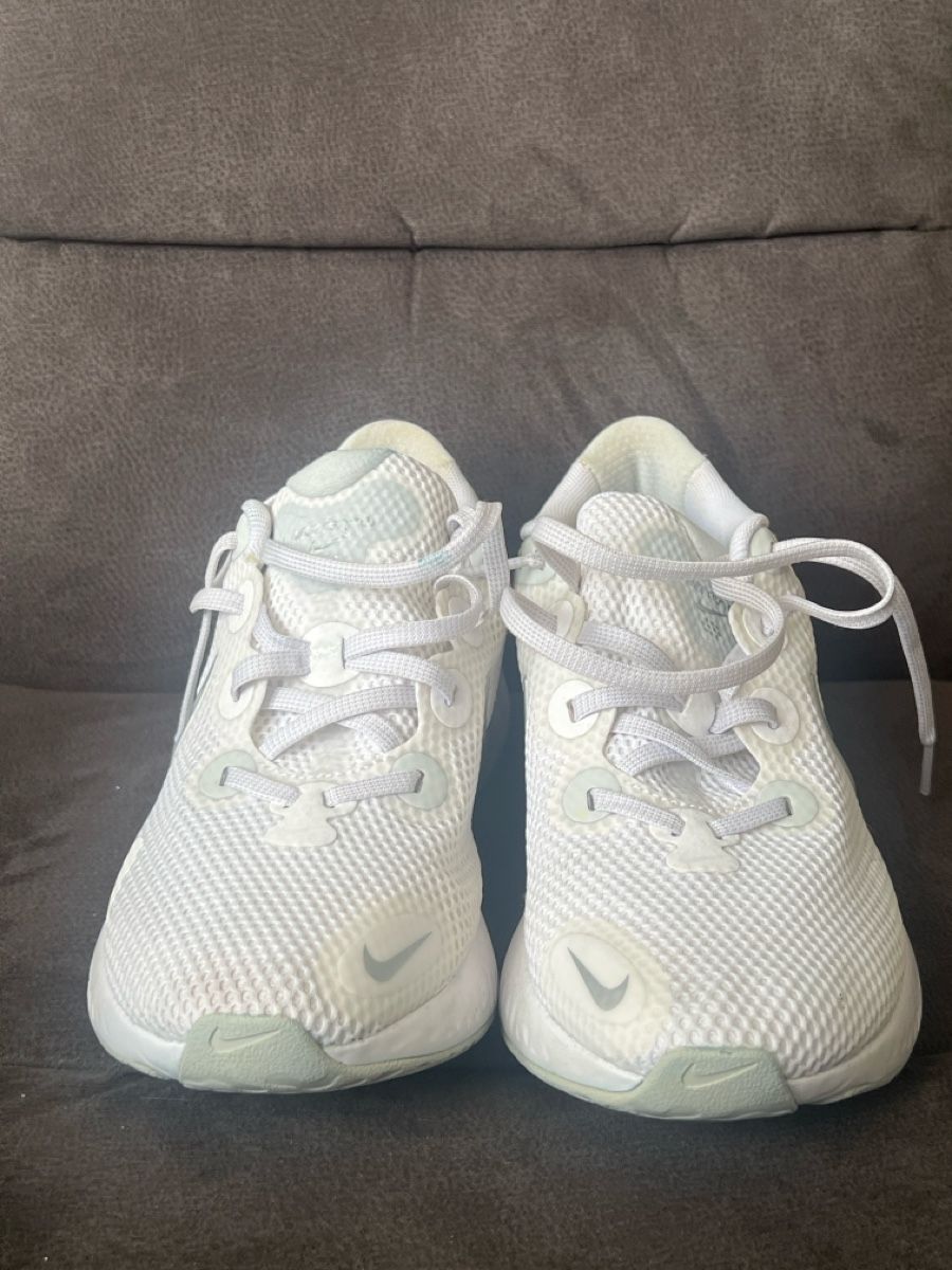 Nike Scarpe da donna: Nike Laufschuhe Weiss Grösse 40  – Usato da Geroldswil venduto da leo_x9p8 1