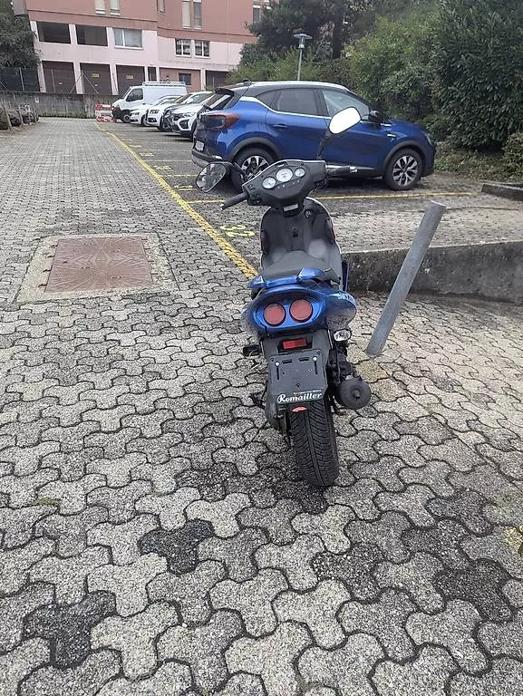 Scooters: SIM 50 jet a remonté  – Gebraucht aus Lausanne von vik_l9np 3