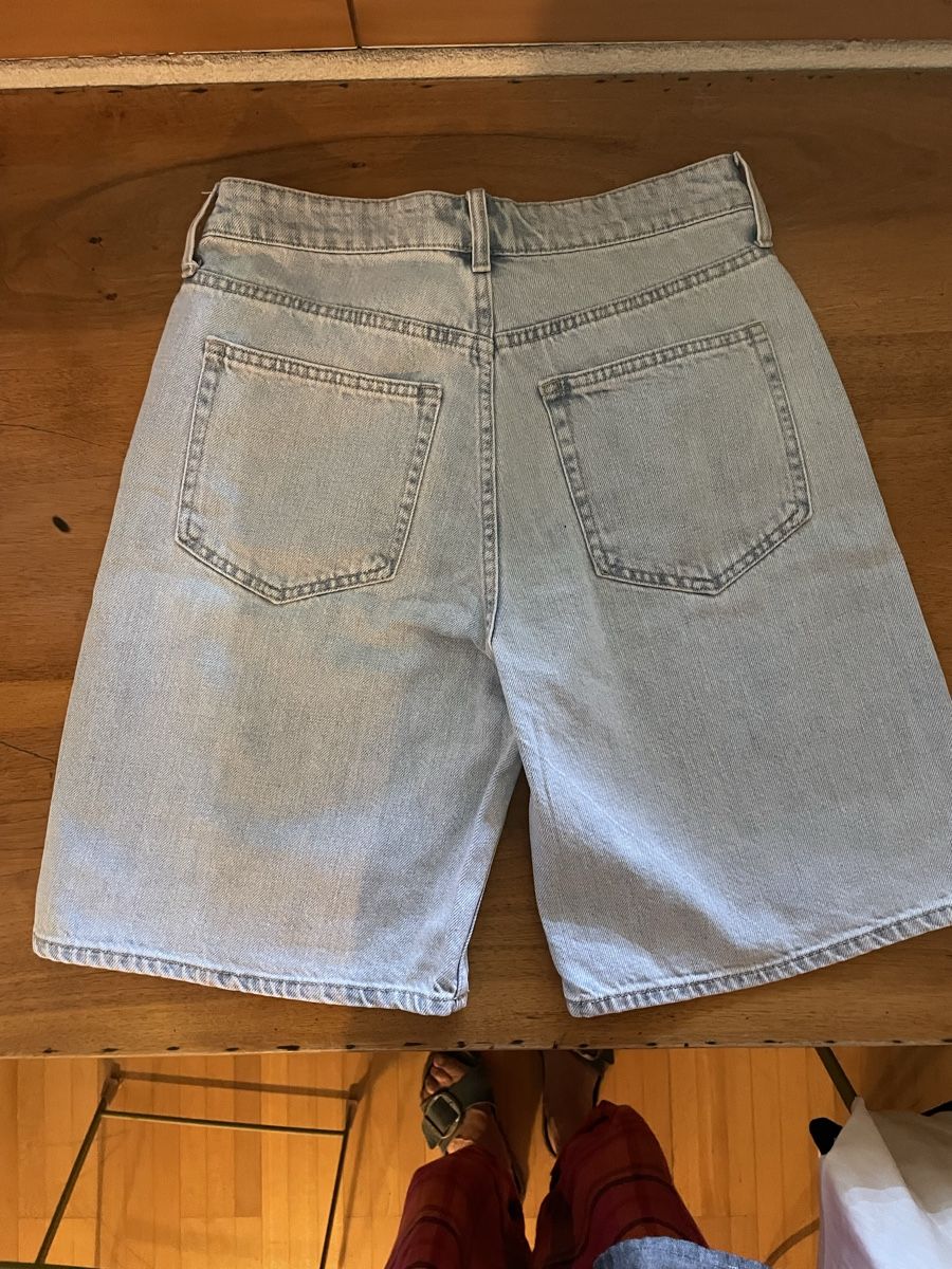 H&M Pantaloni: Bermudas/Shorts H&M 38 hellblau Denim neu – Nuovo e nell'imballaggio originale da Bertschikon Gossau venduto da kel_wf2y 1