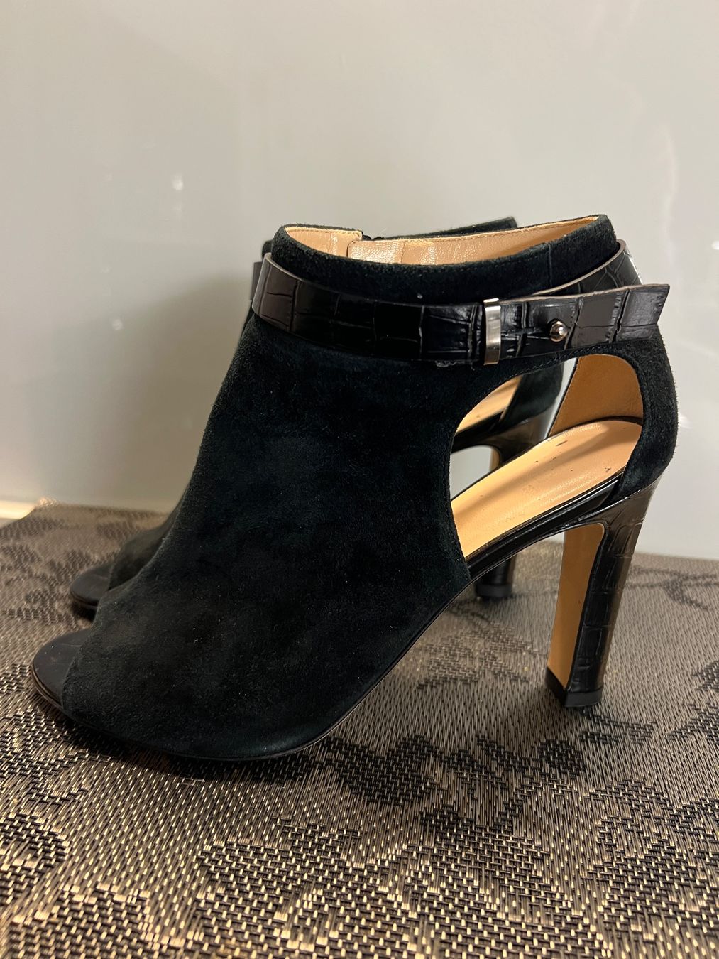 Navyboot Scarpe da donna: Navyboot Pumps Leder schwarz Gr. 38 Edel – Usato da Cham venduto da Anazens61 3