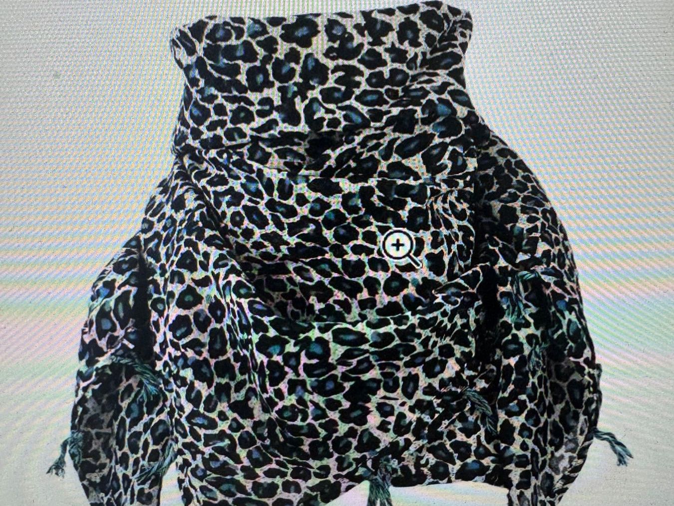 Foulards, Tücher & Schals: Leichtes Baumwolle Halstuch mit Leo Muster – Neu (gemäss Beschreibung) aus Holziken von brockolino