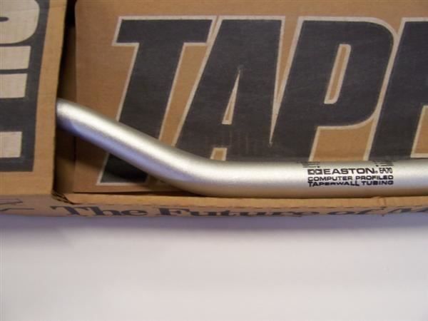 Suzuki Tutti i ricambio per moto: Pro Taper Lenker Suzuki RM silber – Nuovo e nell'imballaggio originale da Kölliken venduto da motoleu 1