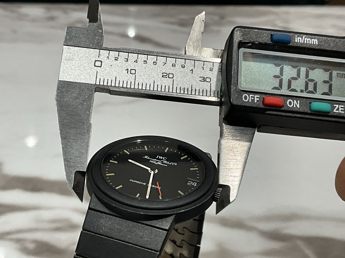 IWC Orologi: IWC Porsche Design Uhr schwarz – Usato da Schaffhausen venduto da glamour-shop 6