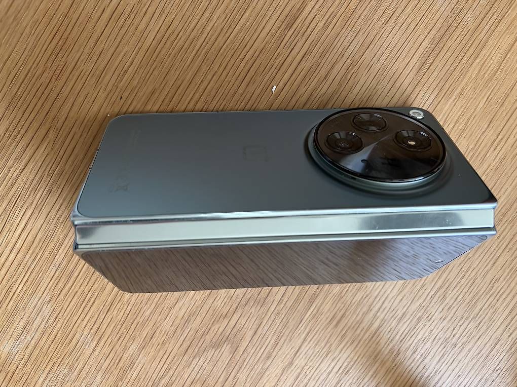 Telefoni cellulari / Smartphones: ONEPLUS OPEN 512 GB, green, 7.82", Dual SIM, 5G – Usato da Zollikerberg venduto da ats_df5f 1