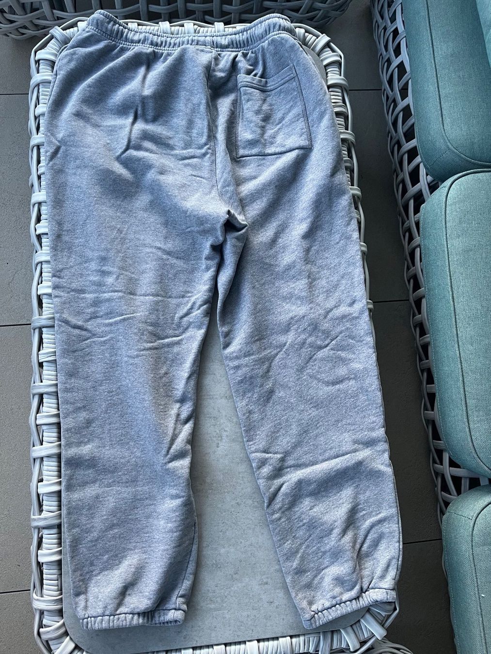 Acne Studios Pantaloni: Acne Jogginghose  M Oversized Grau Top Zustand – Usato da Arbon venduto da Lakatusch 4