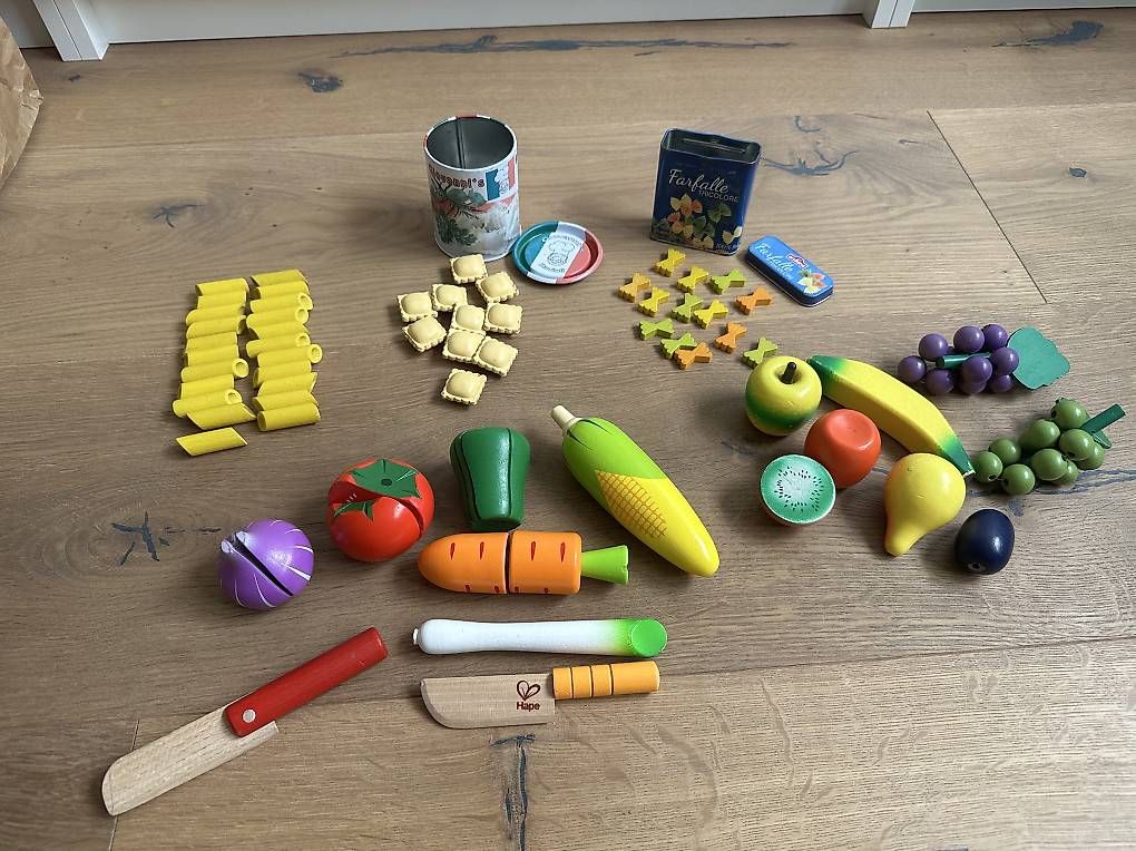 Giocattoli: Holznudeln, -früchte, -Gemüse ohne Plastik – Usato da Buchs SG venduto da pessego2008
