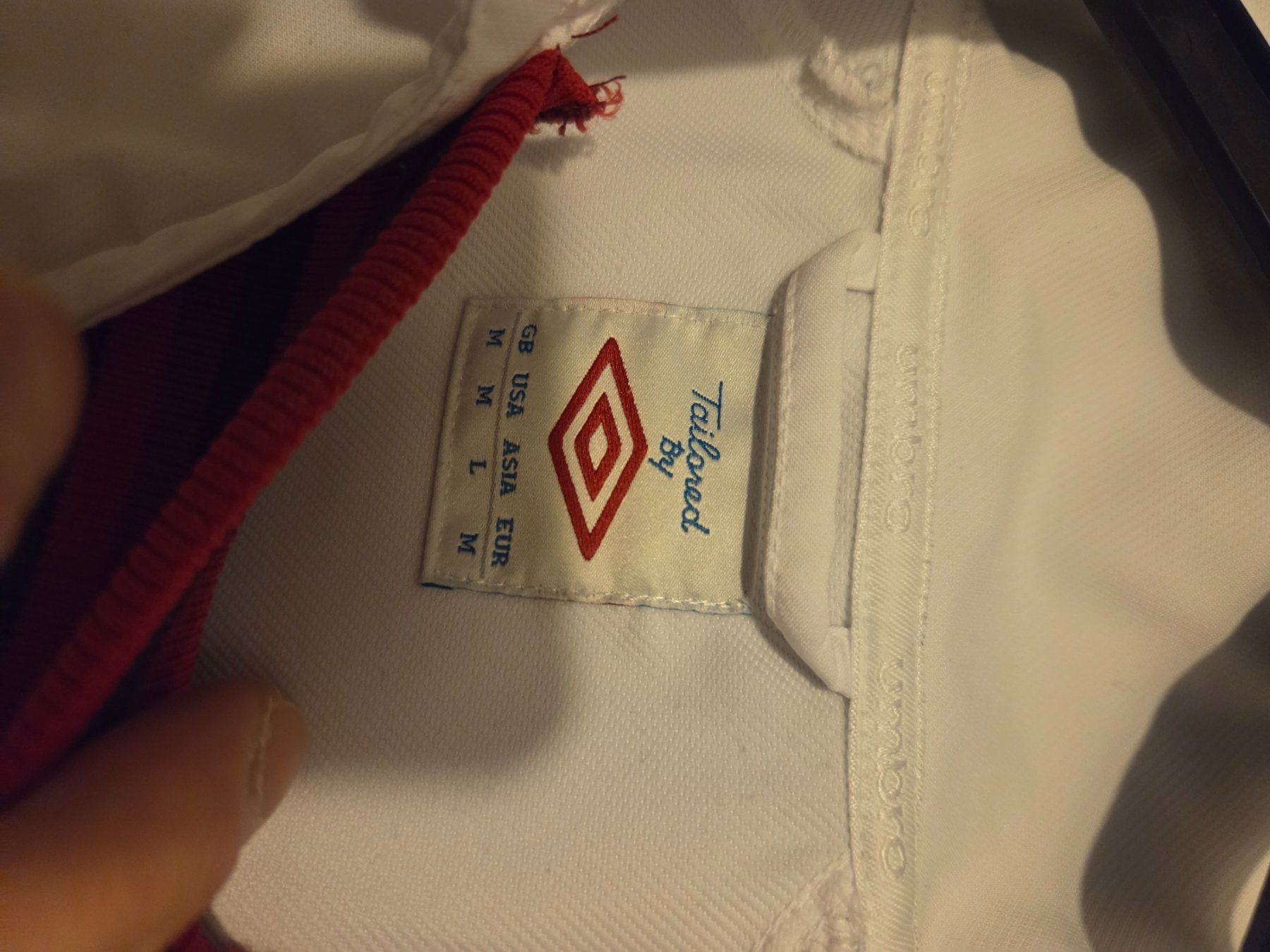 Umbro T-shirt: Retro England – Usato da Zürich venduto da mar_jk78 1