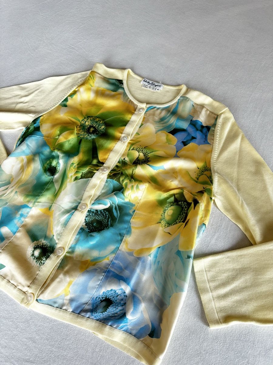 Kleiderpakete: Salvatore Ferragamo Floral Set – Gebraucht aus Baden von GregK02 1