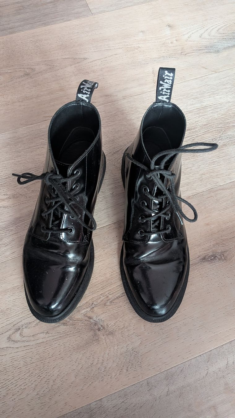 Scarpe da uomo: Dr Martens Emmeline - taille 40 – Usato da Bulle venduto da myerly