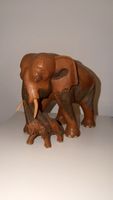 Mittelgrosser Elefant aus Holz handgeschnitzt braun