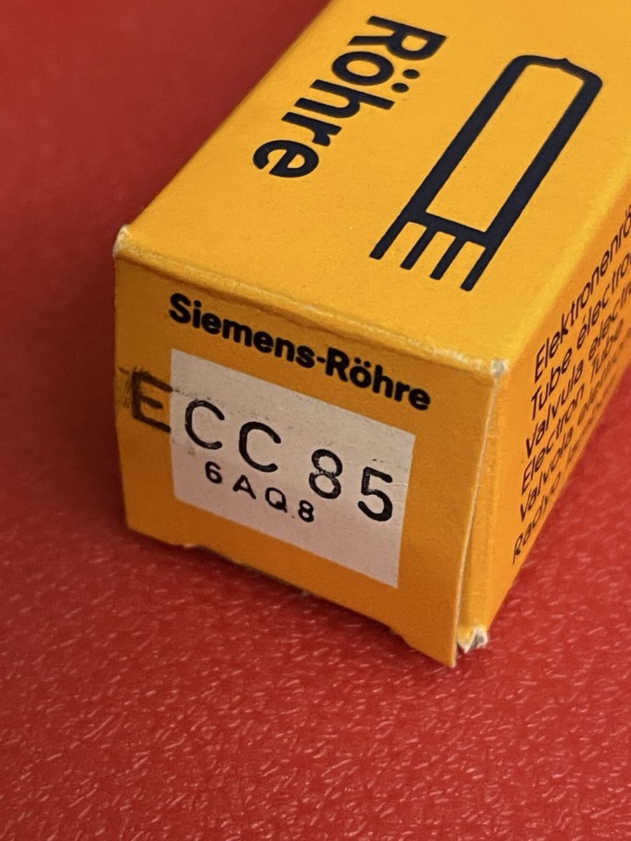Siemens Componenti elettronici: ECC85 Siemens  – Nuovo e nell'imballaggio originale da Oftringen venduto da Jradioman 3