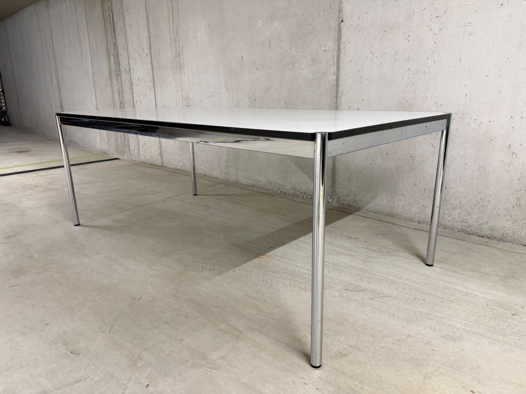 USM Tavoli: USM Original Tisch – Usato da Höri venduto da Calla62