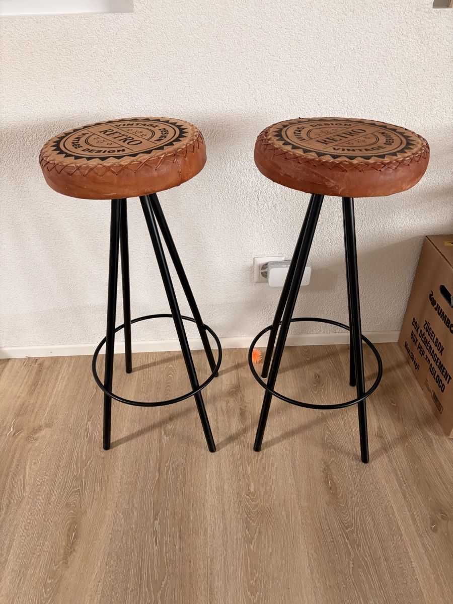 Sgabelli: Barhocker im Vintage Retro Design – Usato da Jonschwil venduto da sab_5gmn