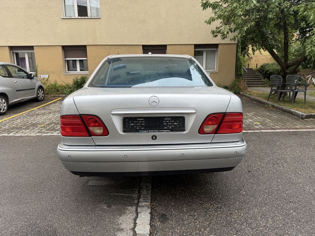 Mercedes-Benz Automobili: Mercedes-Benz E320 4Matic – Difettoso da Liebefeld venduto da MadMace 3
