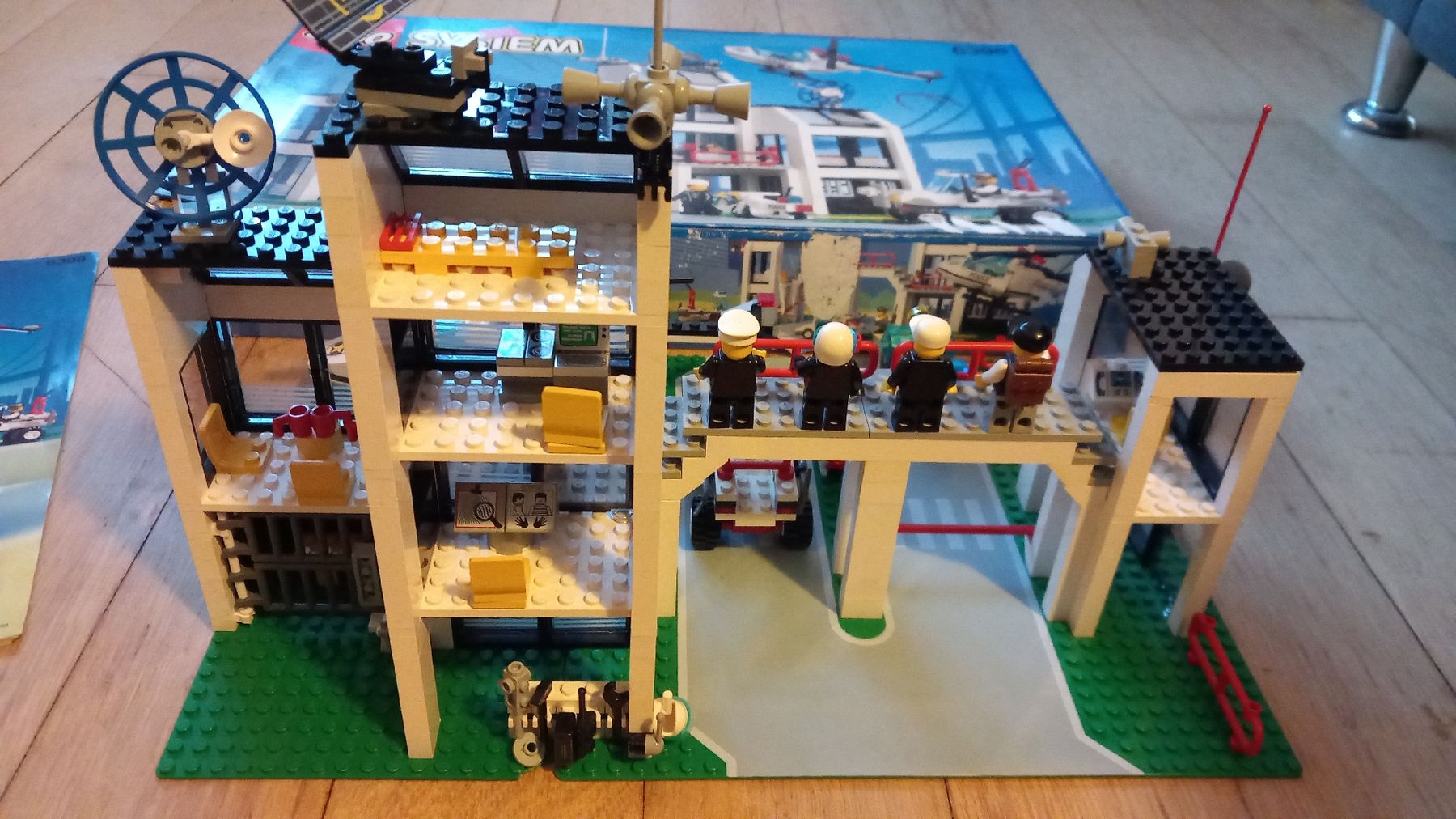 Lego Kit di costruzioni: Lego 6398 Polizeistation – Usato da Wettingen venduto da bene909 2