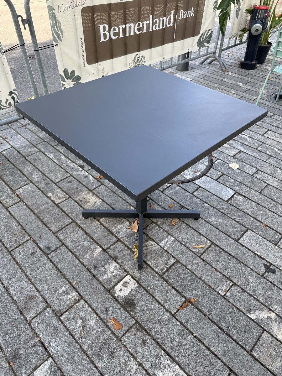 Tavoli: Stehtische 4stk – Usato da Lyss venduto da Nach-Bar 2