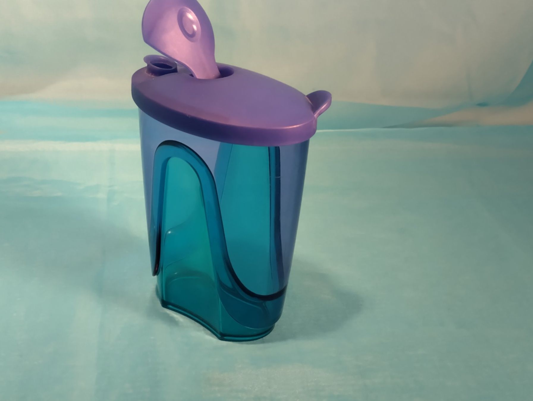 Tupperware Behälter & Ähnliches: Tupperware Eleganzia blau, Milchkännchen, 3.5dl – Gebraucht aus Bellach von JingleCherry 2