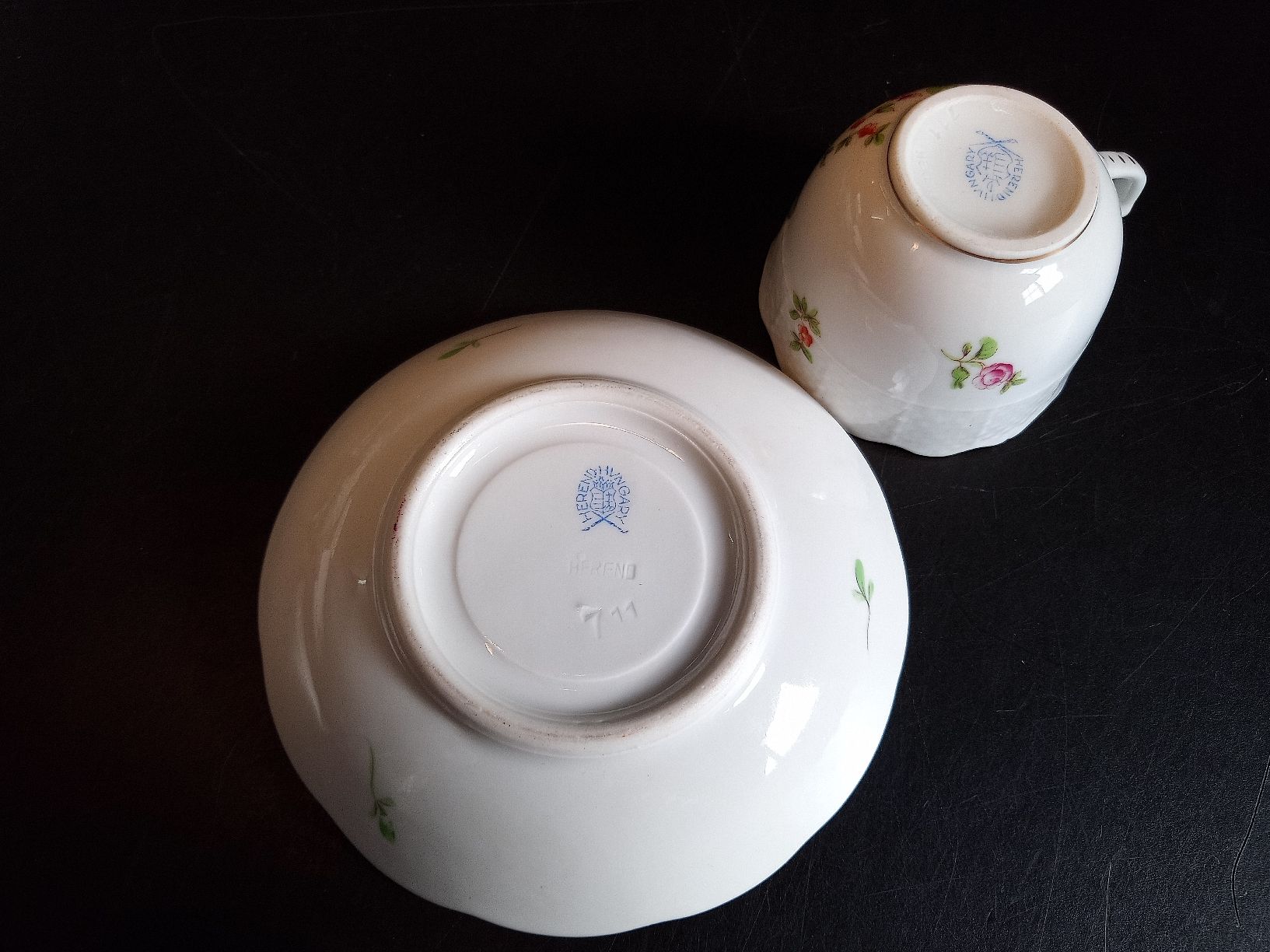 Herend Tazze: Herend Tasse mit Unterteller – Usato da Reiden venduto da Zofi-Brocki 2