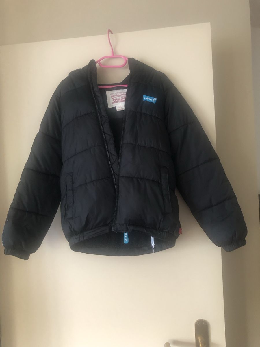 Levi's Giacche & Cappotti: Boys Levi’s winter jacket in size 140. – Usato da Freienwil venduto da Nompumelelo