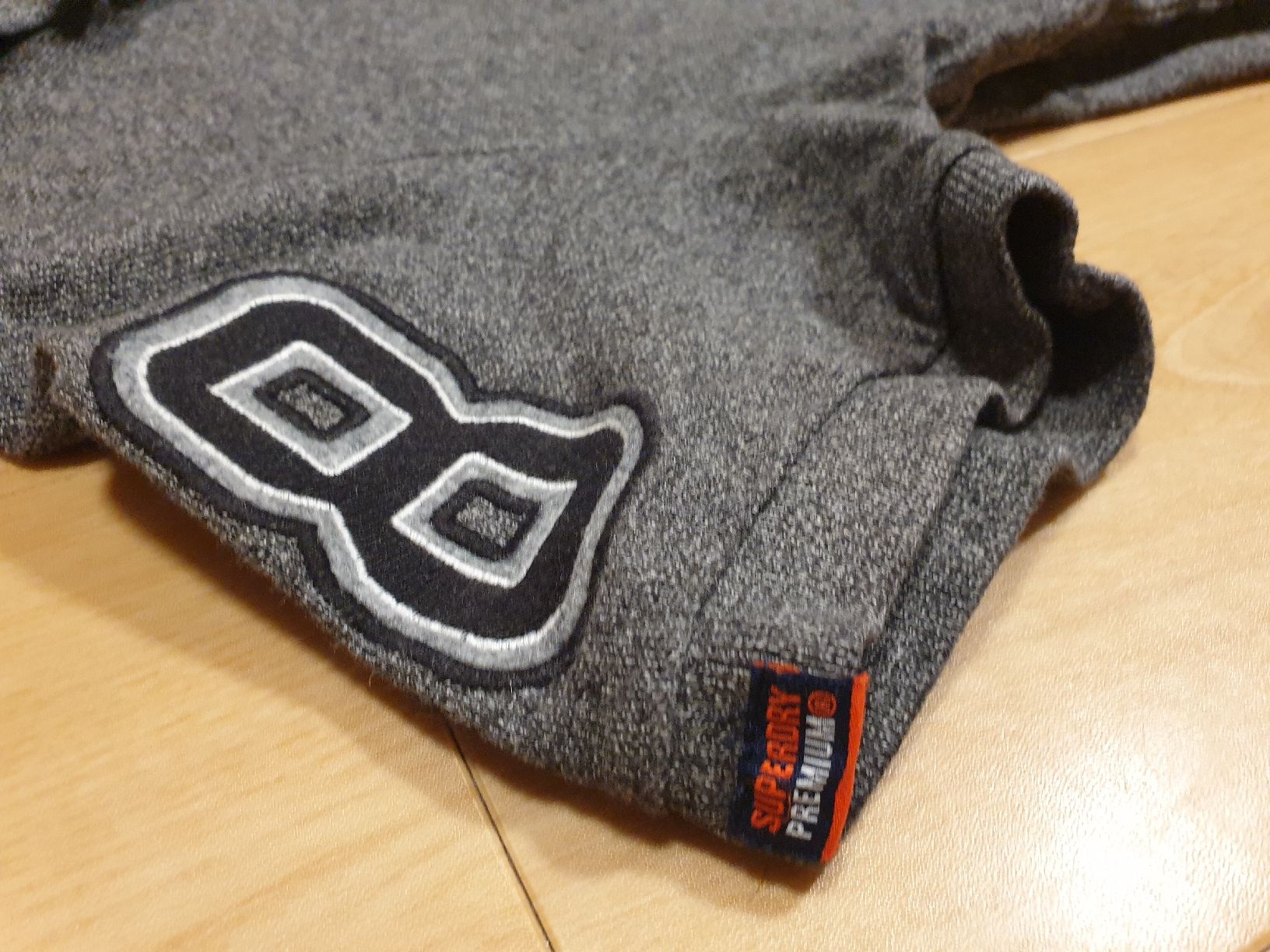 Superdry Magliette Polo: Superdry PoloShirt Grau Gr. M - N°8 – Usato da Val D Illiez venduto da SnowRoof 2