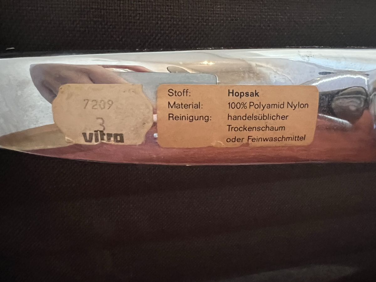 Vitra Chaises: Vitra Eames Stuhl, braun – D'occasion à Zürich par Juli8050 4