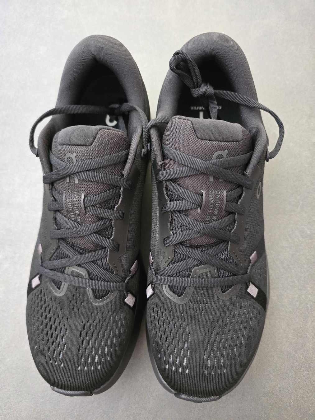 On Scarpe da uomo: ON Cloudsurfer 2 Laufschuhe Herren Gr. 41 – Nuovo e nell'imballaggio originale da Füllinsdorf venduto da master_mind 1