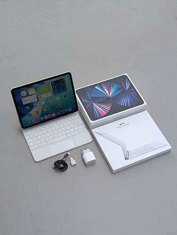 Apple Tablettes PC: iPad Pro 11", M1, Magic Keyboard – D'occasion à Gümligen par yasko_s1907