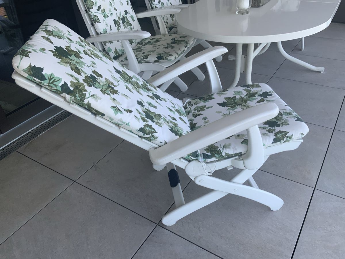 Kettler Poltrone: Gartenstühle mit Gartentisch  – Usato da Thalwil venduto da samson21 2
