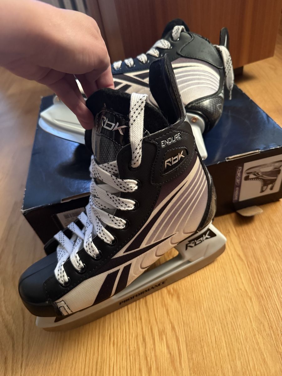 Reebok Schlittschuhe: New Ice Skates Rebook Endure size 38 – Neu (gemäss Beschreibung) aus Horgen von Salomee02 1