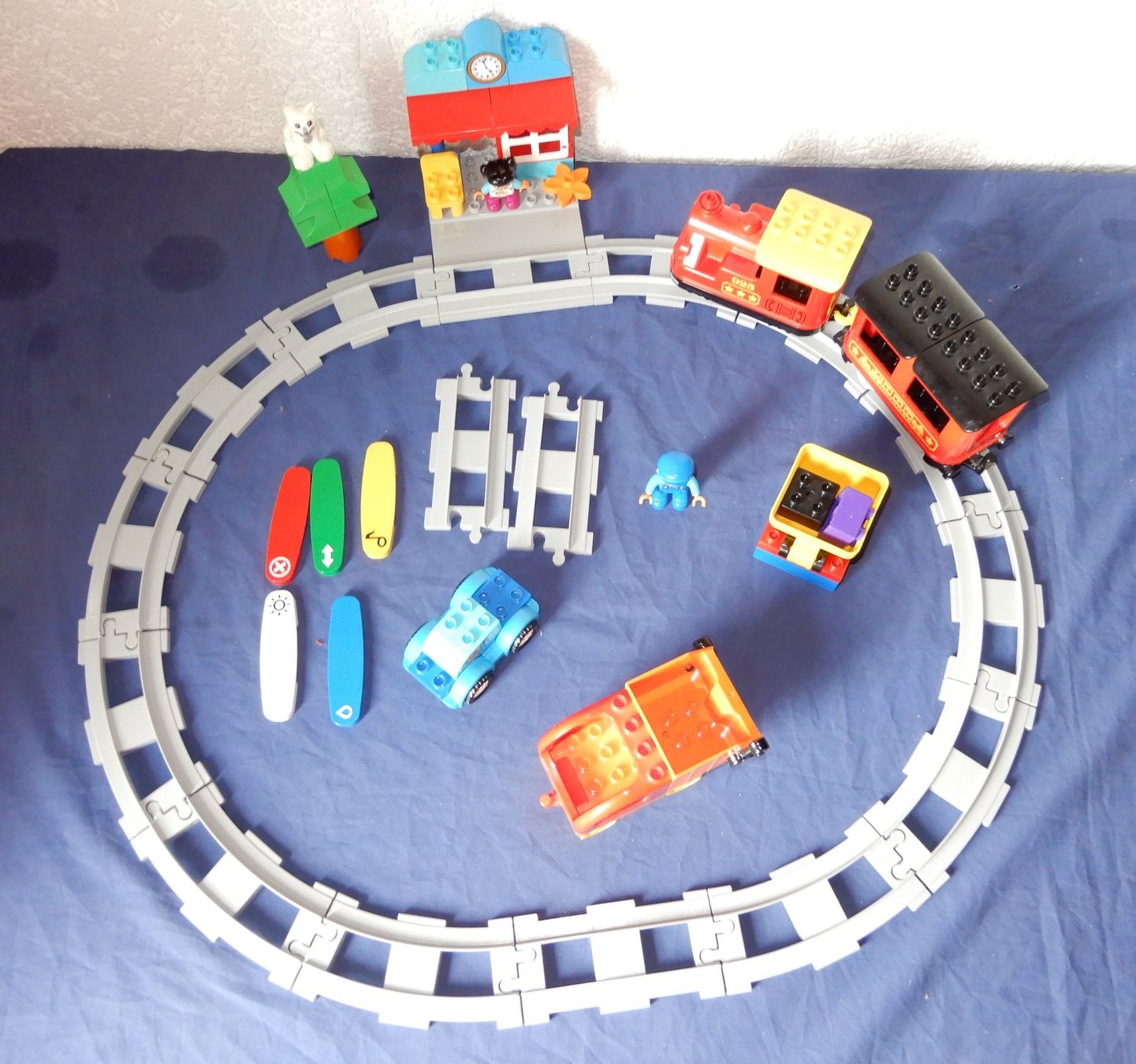 Lego Kit di costruzioni: Duplo Dampfeisenbahn 10874 + Auto + Müllabfur – Usato da Senèdes venduto da tintinette43 1