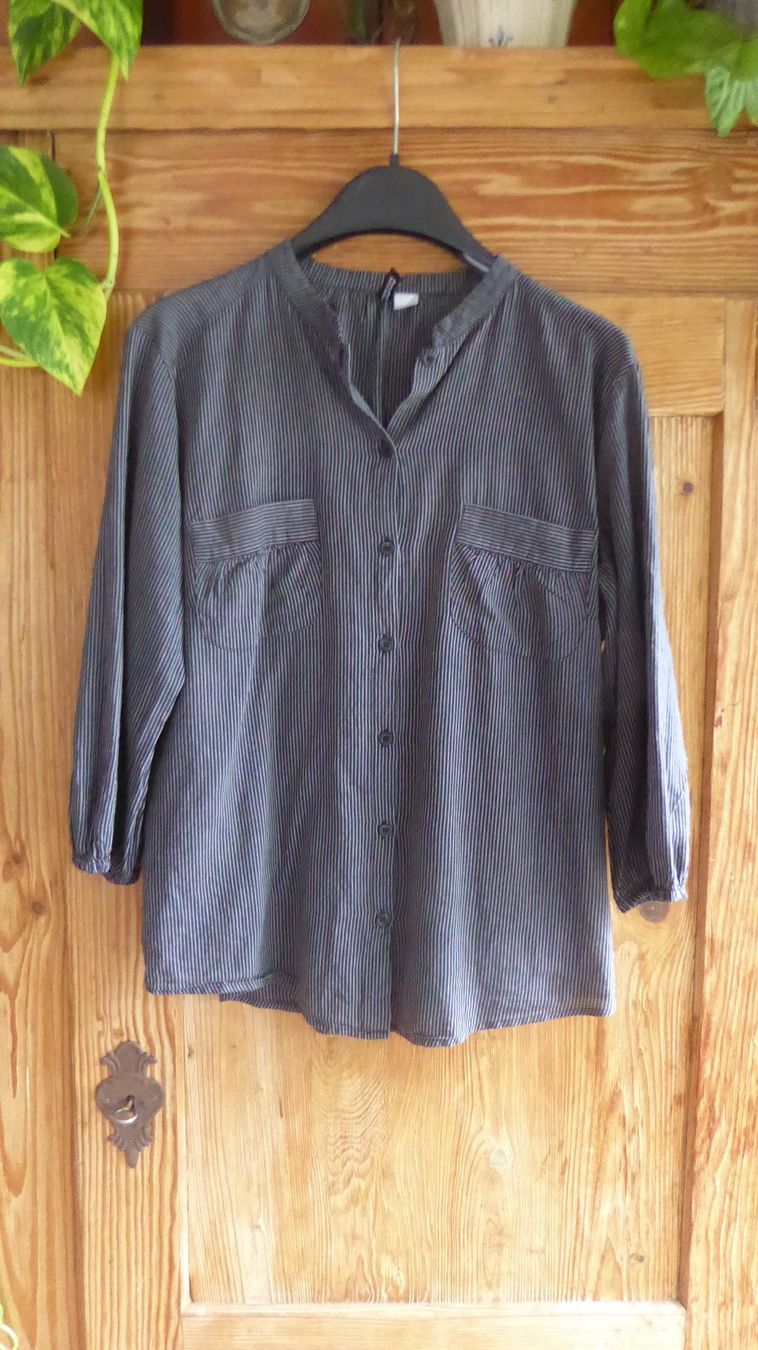 Camicette: Bluse 3/4 arm Gr 42 DIVIDE H&M – Usato da Sargans venduto da Benziner