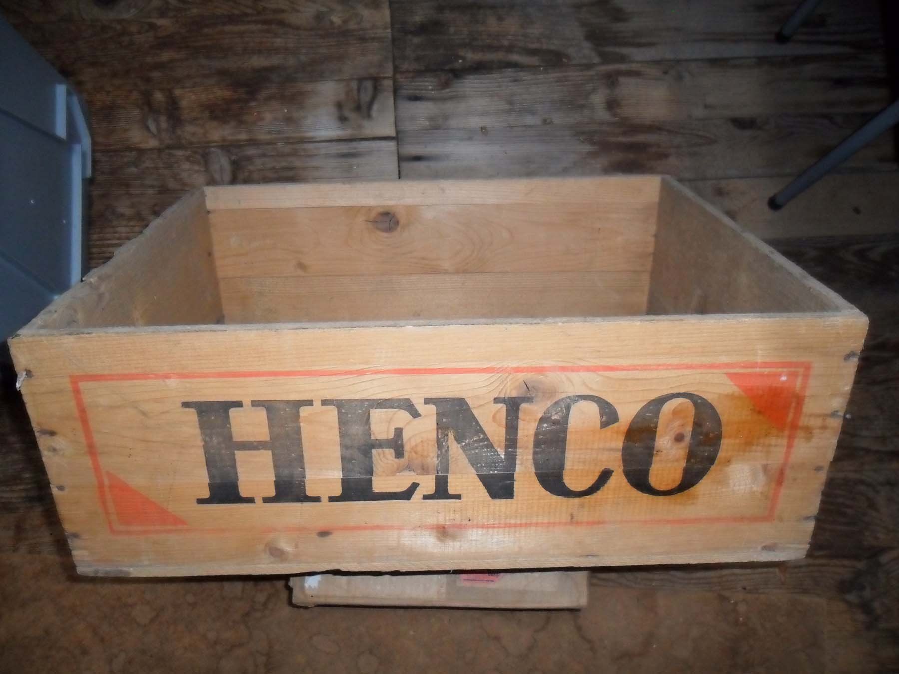Transportkisten: Antike "HENCO" Holzkiste – Gebraucht aus Rapperswil BE von morjis 2